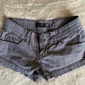 Women’s/girls shorts